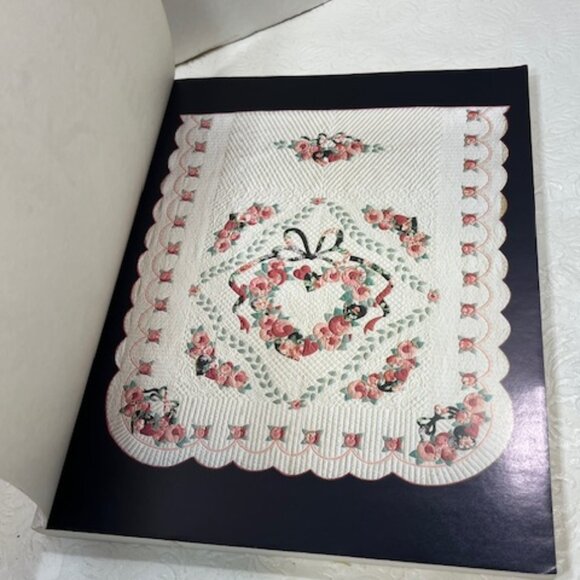 VTG The Country Love Quilt Soft Cover Quilt Making 1989 - Picture 7 of 8
